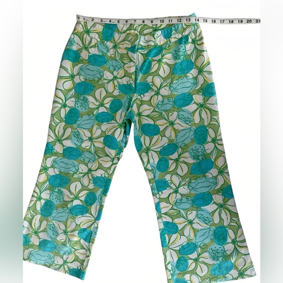 Lilly Pulitzer Capri Pants Sz 6 Turquoise Green White Floral Bunny Print - Picture 5 of 8